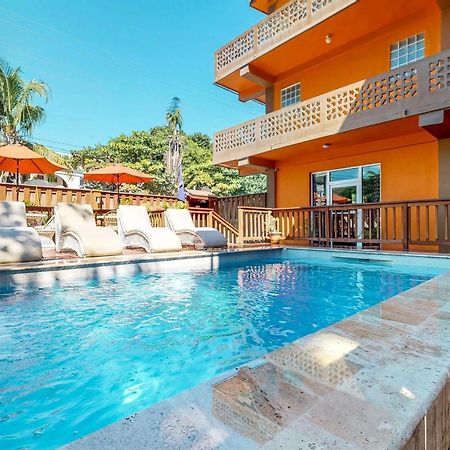 Hummingbird Home Suites San Pedro  Exterior foto