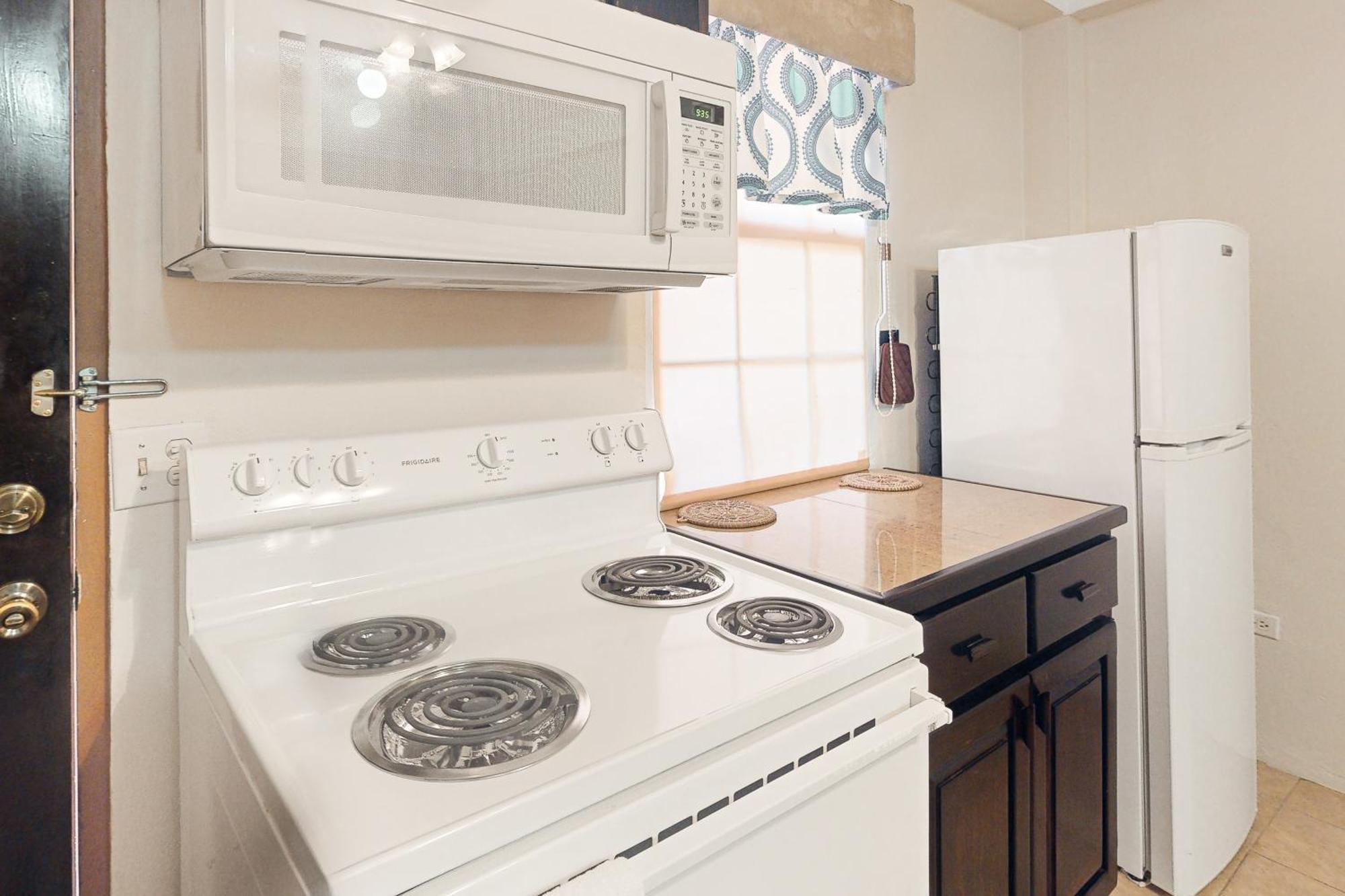 Hummingbird Home Suites San Pedro  Quarto foto
