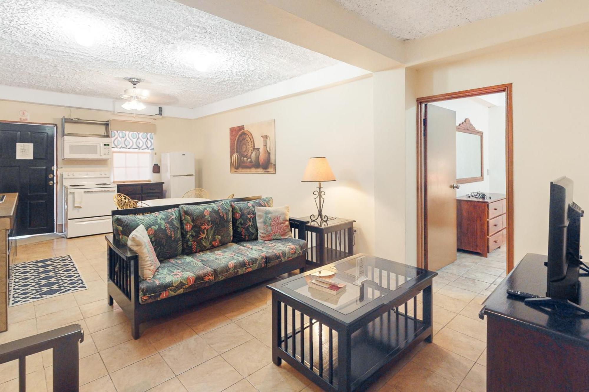 Hummingbird Home Suites San Pedro  Quarto foto